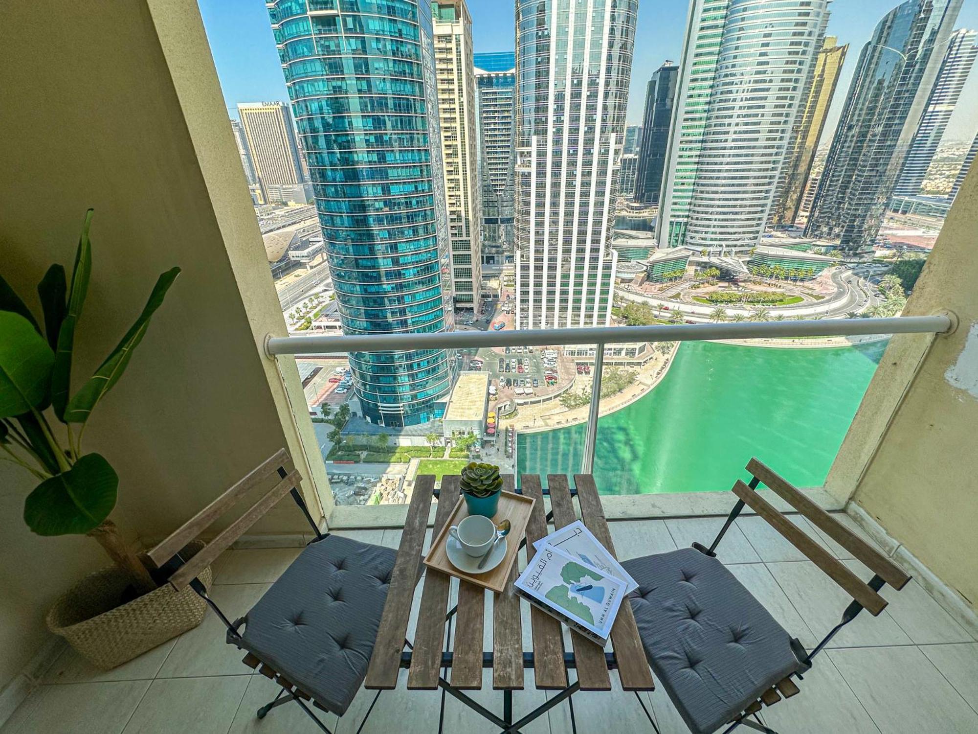 Higuests - Lake-view Studio In Vibrant Area In Jlt Apartment Dubai